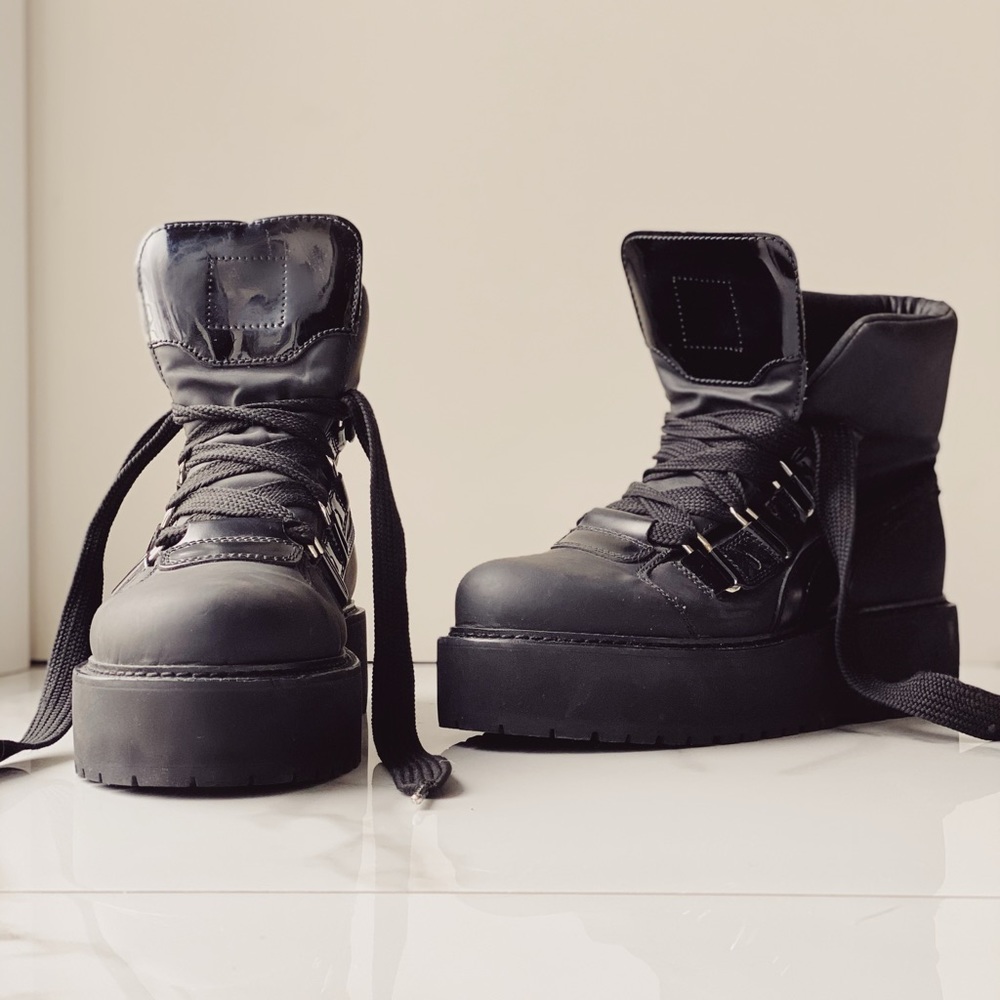 Puma x FENTY Sneaker Boot (US size 9)